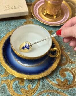 Срібні ложки з емаллю