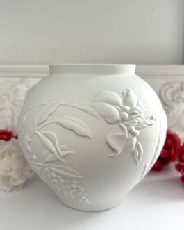 Ваза Hutschenreuther 18 см, бисквитный фарфор, глянцевая середина