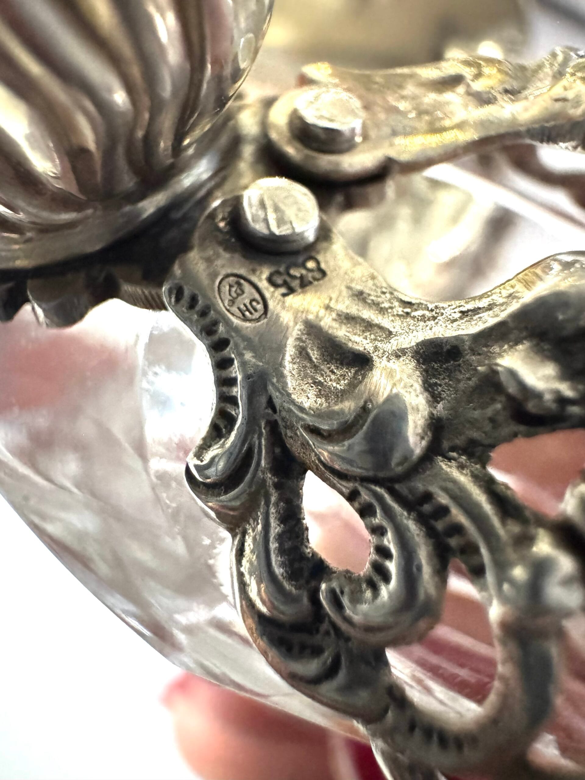 Срібна сільничка