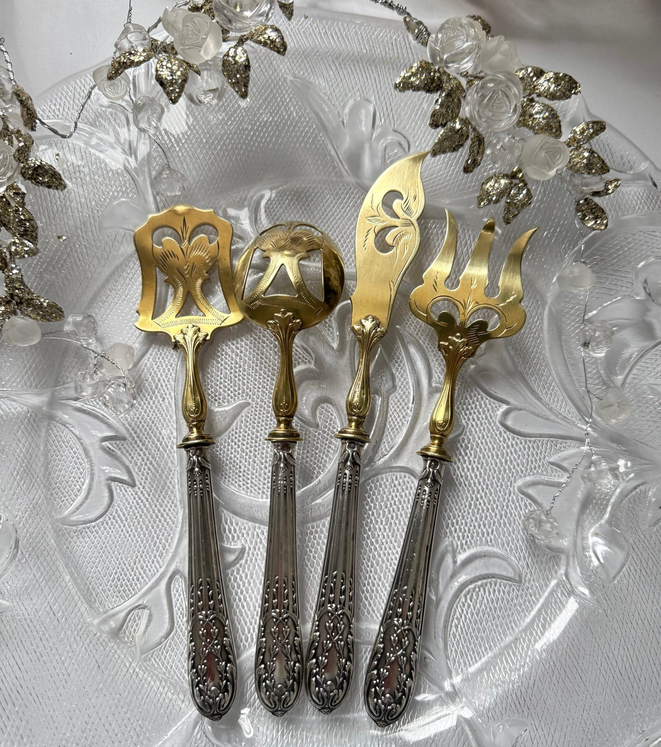 Антикварный набор для закусок Минерва 950 Франция XIX век