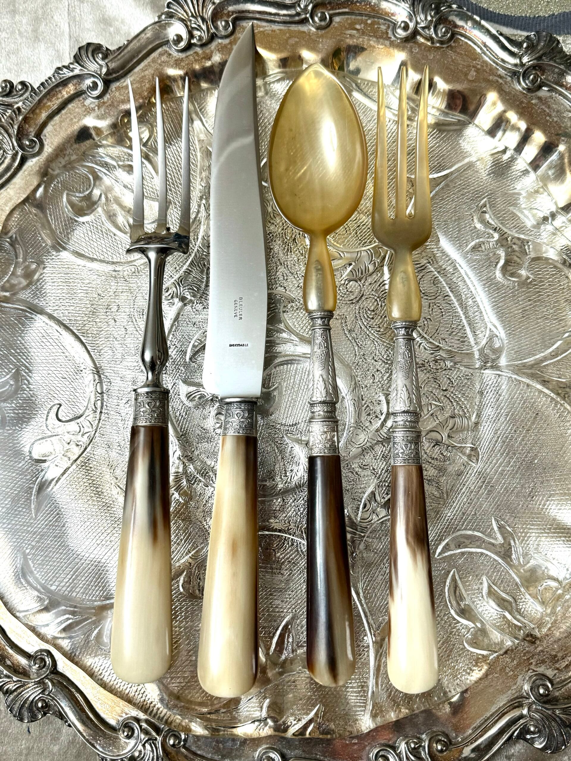 Антикварные приборы для подачи пищи Франция серебро 800