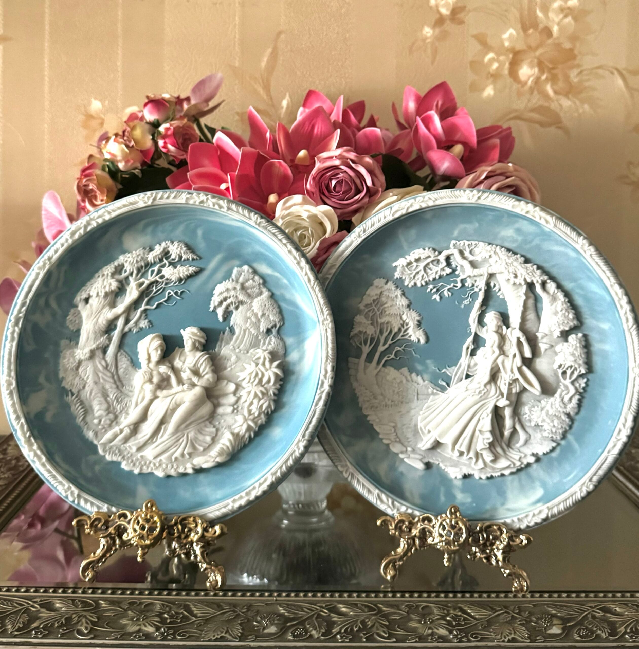 Колекційні тарілки «Любовні сонети Шекспіра» із міцного каменю Inkolay Cameo Stone у 1987–1989 роках