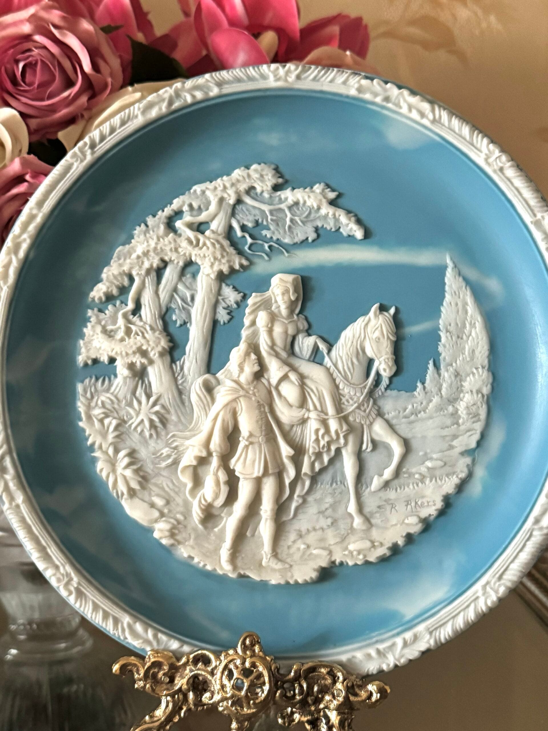 Колекційні тарілки «Любовні сонети Шекспіра» із міцного каменю Inkolay Cameo Stone у 1987–1989 роках - Зображення 5