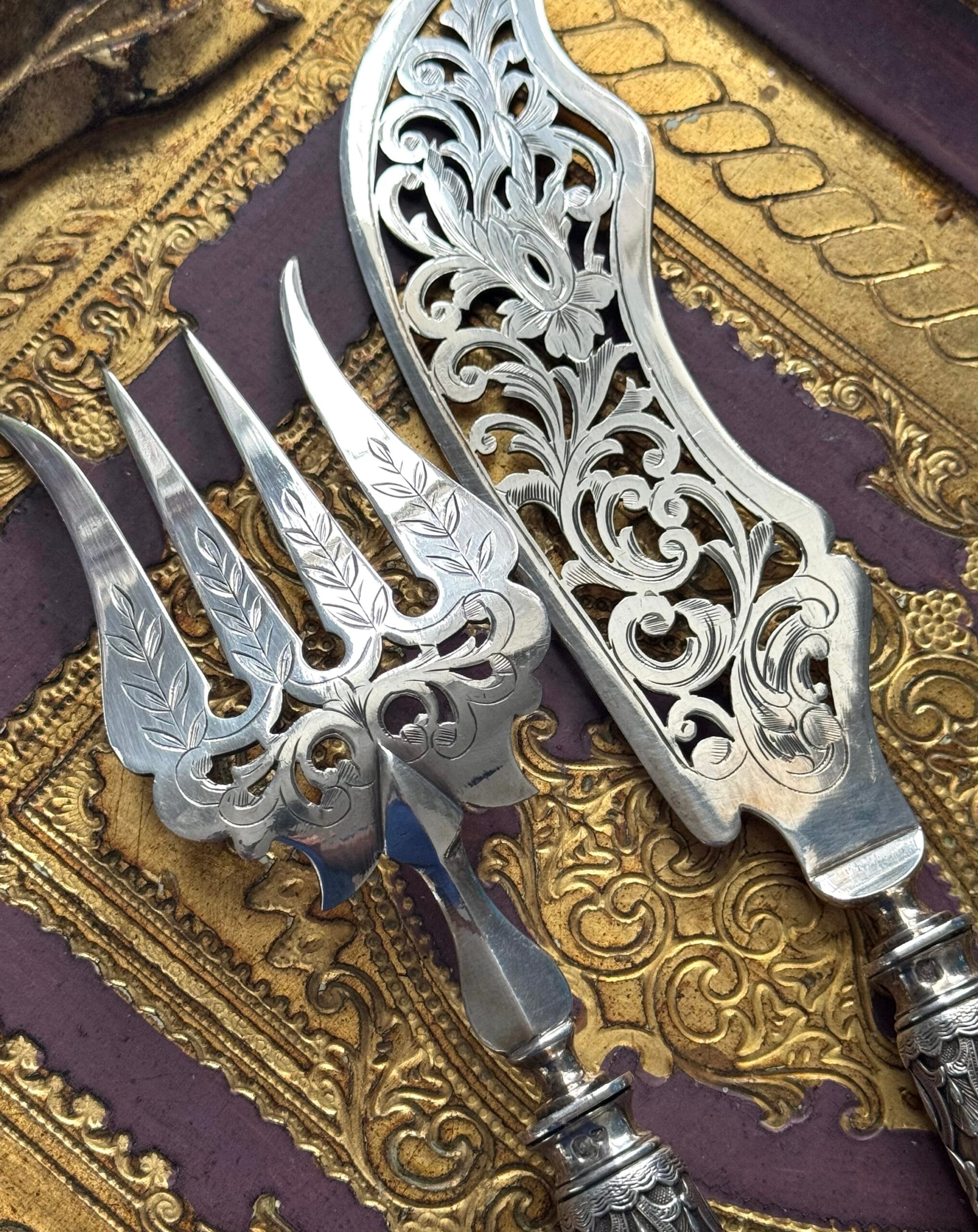 Антикварні срібні прибори для риби