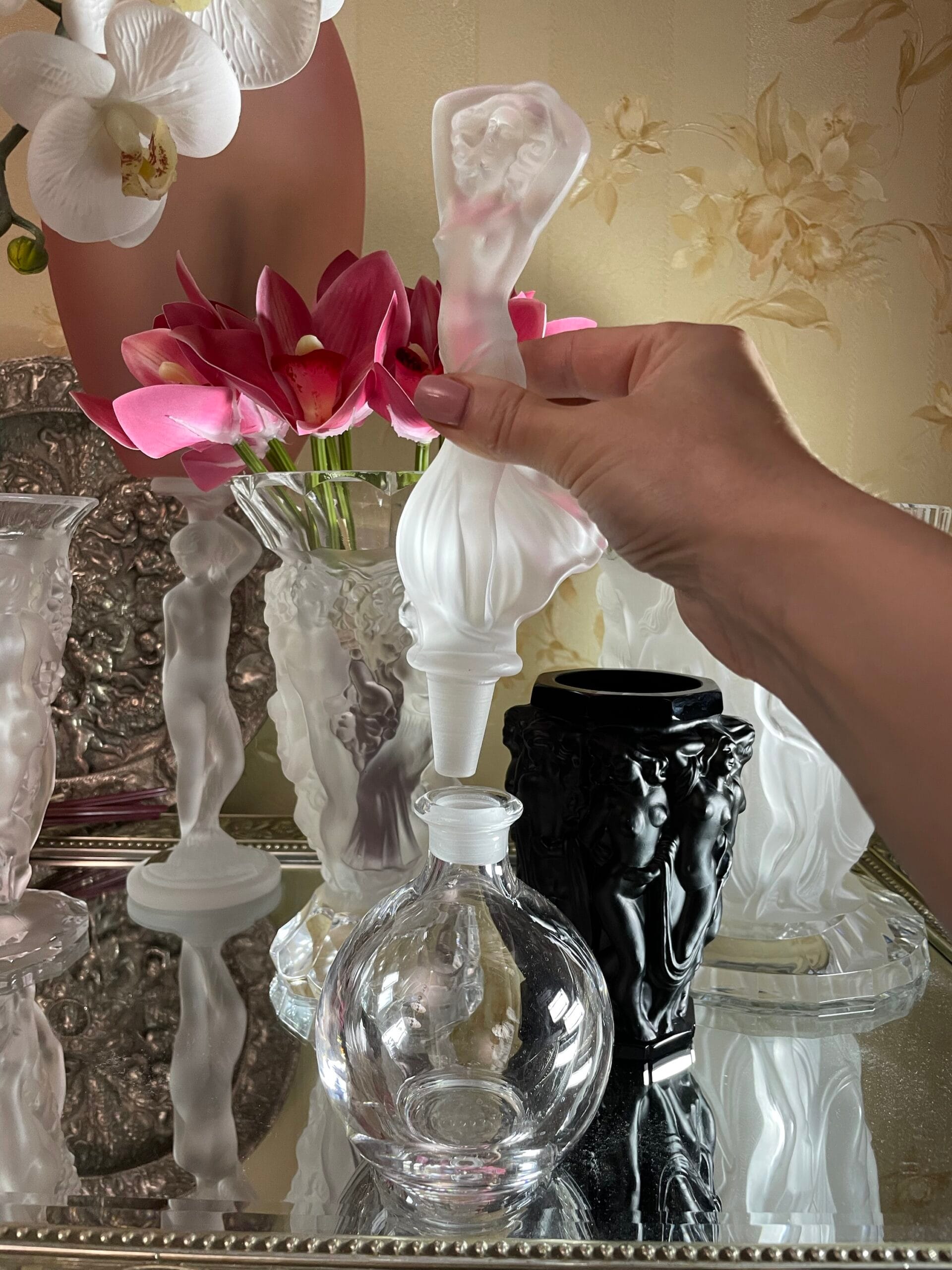 Графін/флакон  « танцівниця» від H. Hoffman Art Deco 1930-40 рр. , обʼєм 300 мл