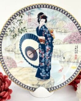 Японські атмосферні декоративні тарілки