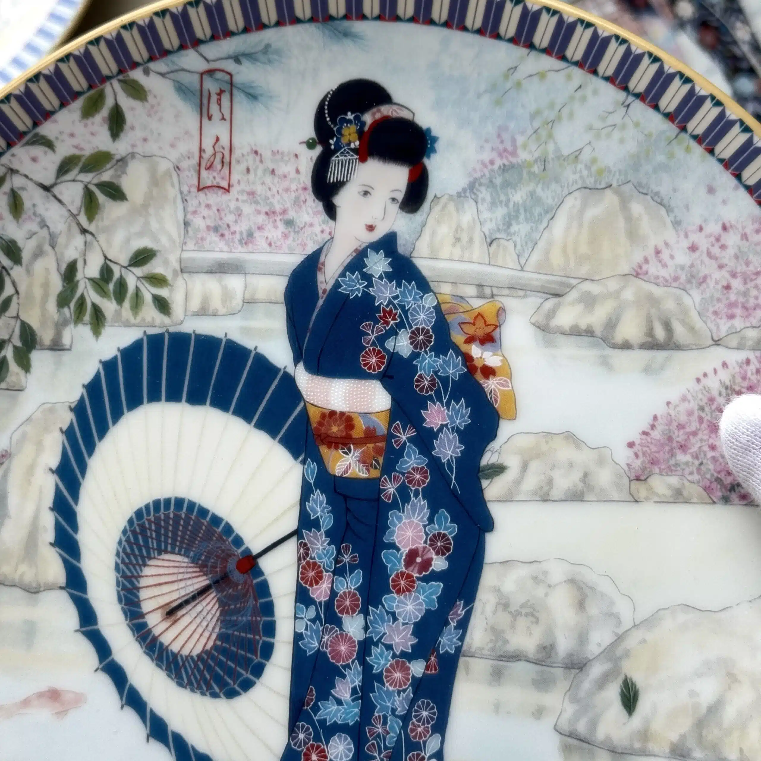 Японські атмосферні декоративні тарілки