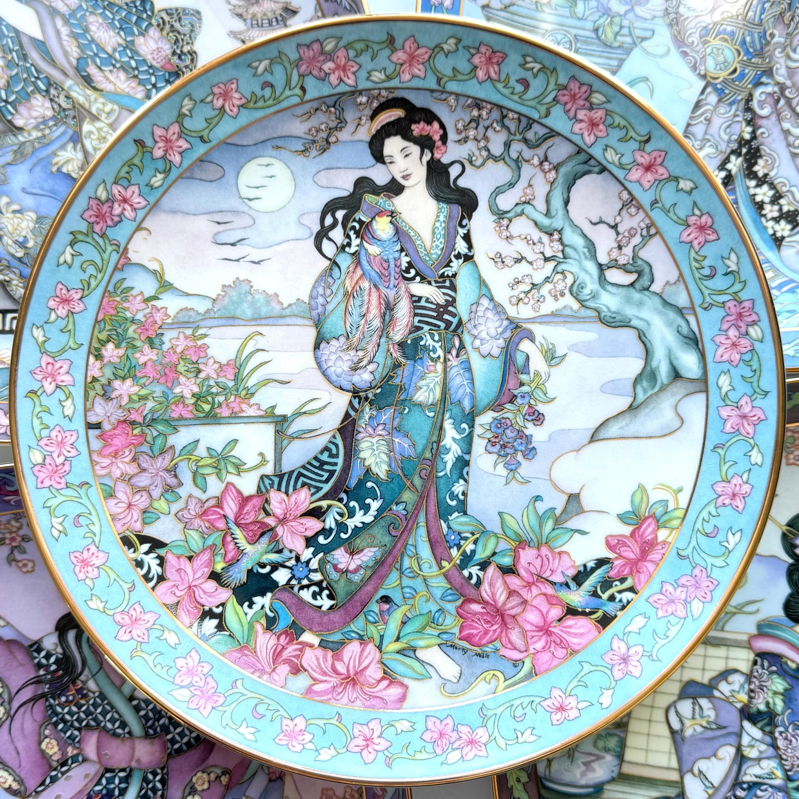 Колекційна серія декоративних тарілок в японському стилі від Royal Doulton - Princess of the Iris, створених для Franklin Mint - Зображення 5