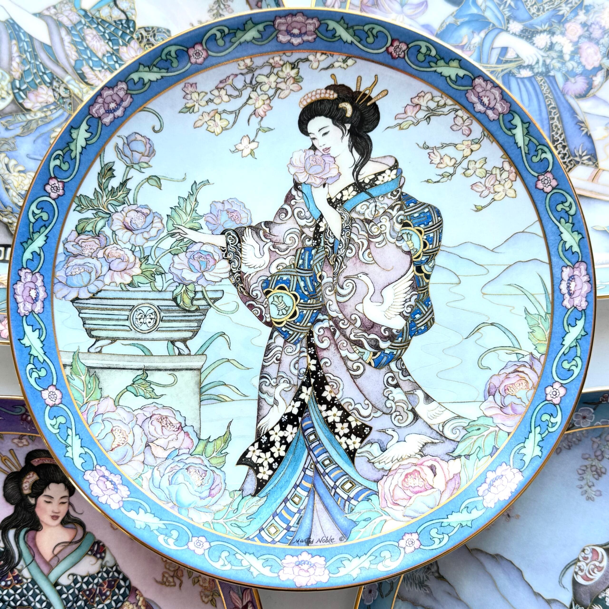 Колекційна серія декоративних тарілок в японському стилі від Royal Doulton - Princess of the Iris, створених для Franklin Mint - Зображення 3