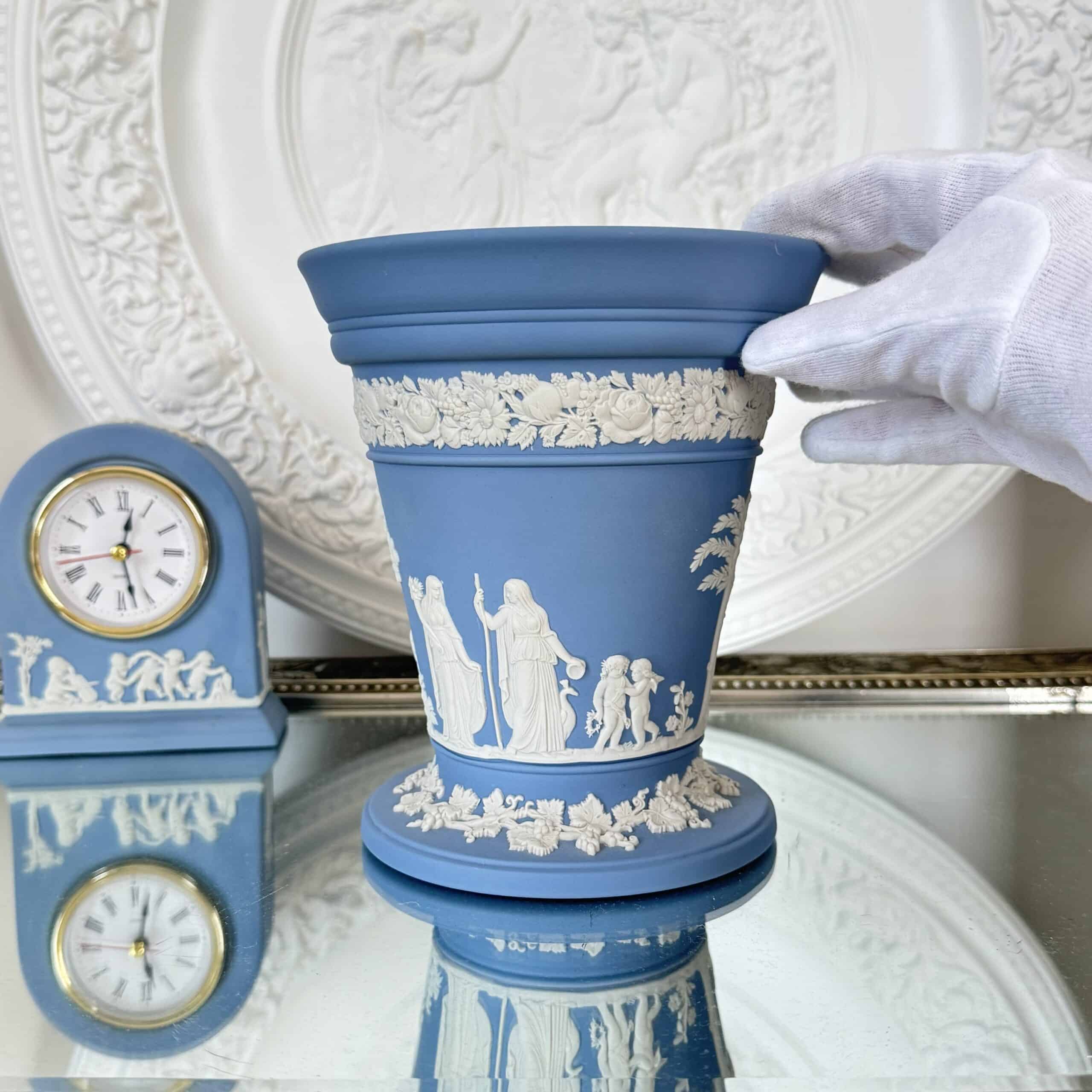 Ваза Роузбол  Wedgwood England