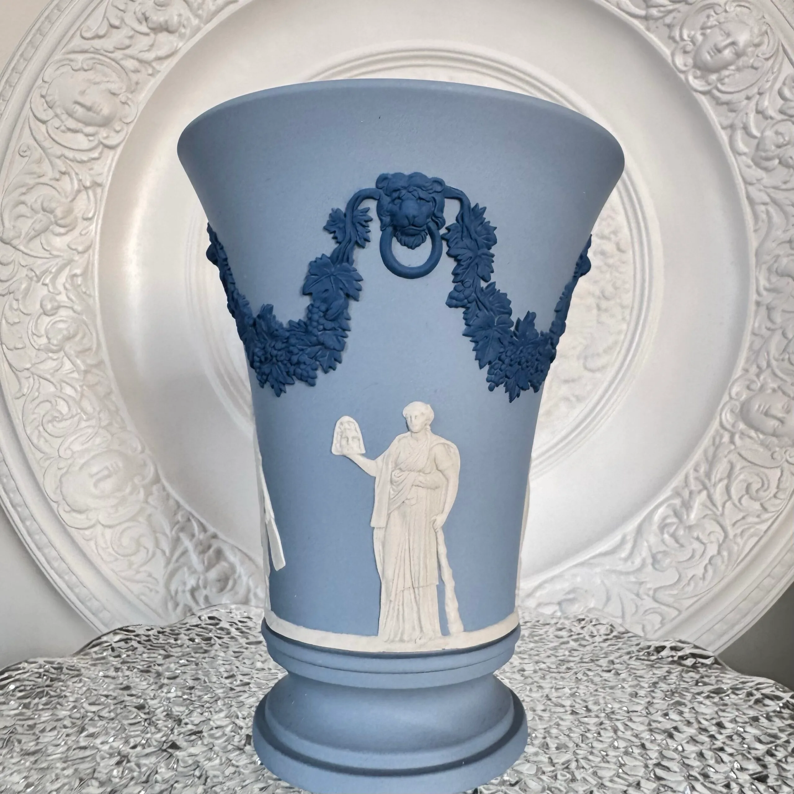Ваза для квітів від Wedgwood